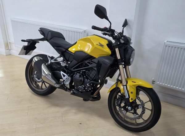 8733252x2200x1760_FFFFFF_L_0